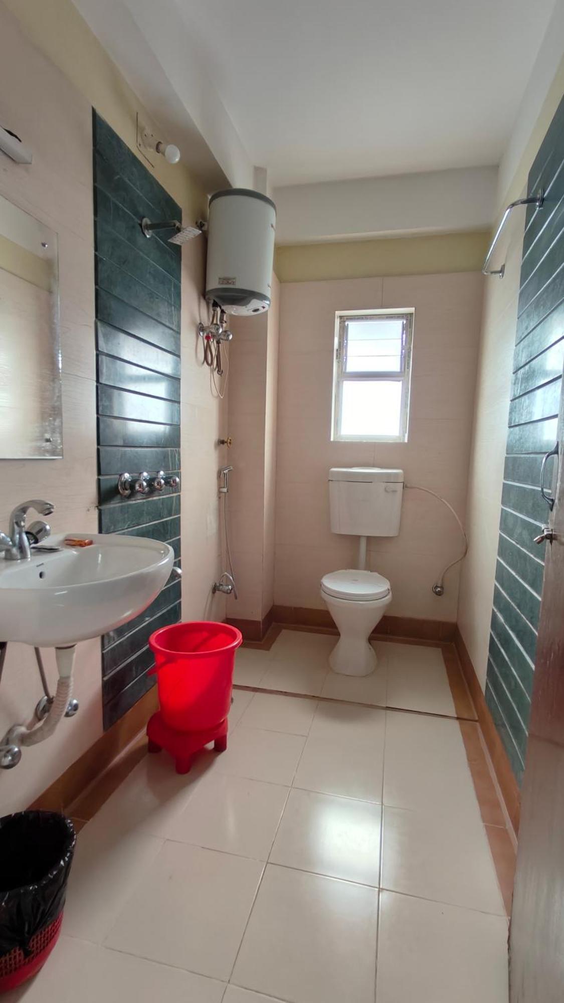 Hotel Niladrii Galaxy Силигури Экстерьер фото